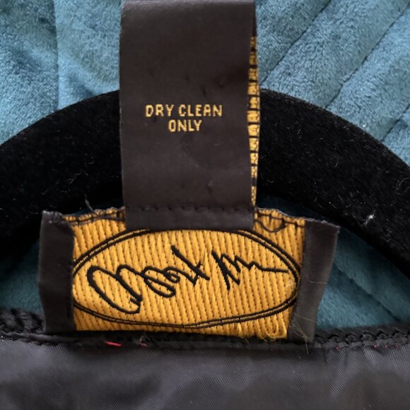 Stunning RED Embroidered & Applique Art Jacket - SIZE M - FREE SHIPPING! - Picture 10 of 10